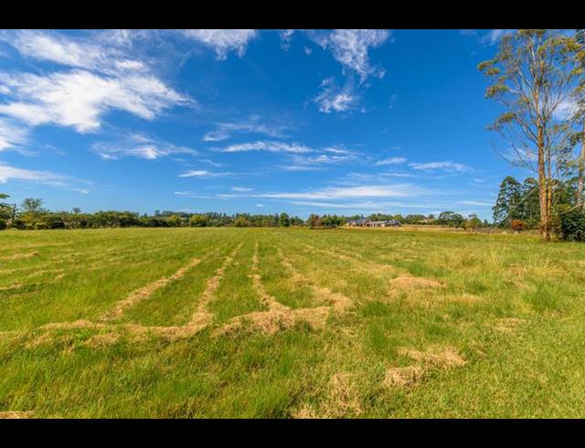 LAND FOR SALE IN SAKABULA GOLF &AMP; COUNTRY ESTATE